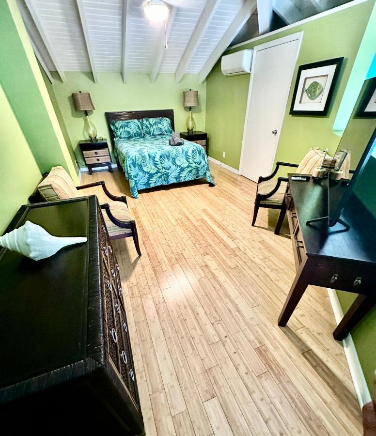 فيلا Harbor View 2Bed 1Bath Loft In Downtown Red Hook! East End  المظهر الخارجي الصورة